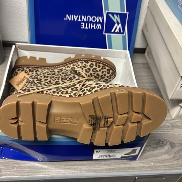 White Mountain Women's lace up Boot Hiking, Black/Ec-Print in Leopard - Picture 3 of 5